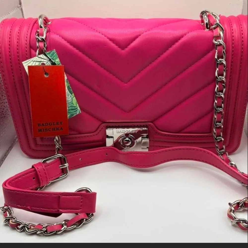 Badgley Mischka Pink Quilted Chain Shoulder Bag - Picture 1 of 6
